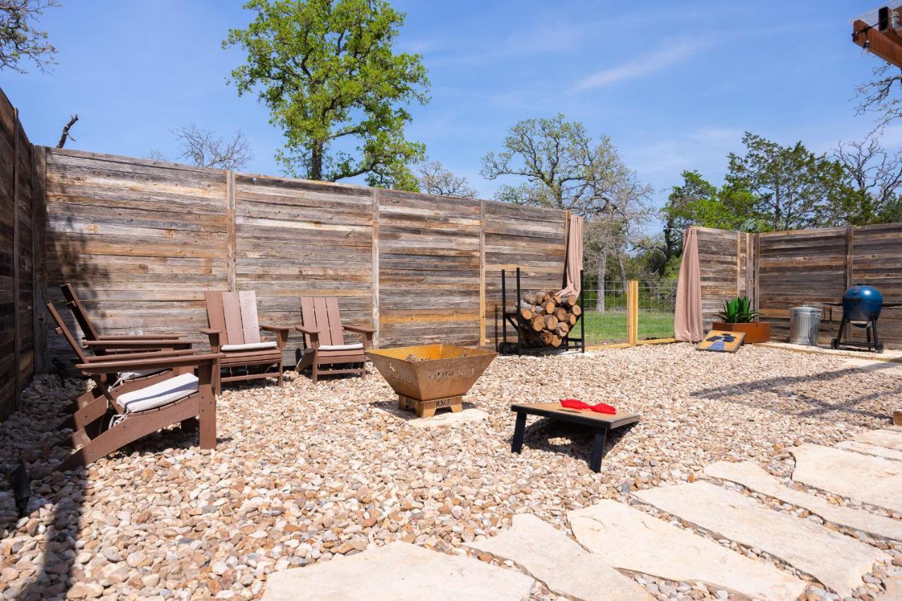 Romantic Tiny Luxury Retreat W Heated Pool, Sauna N Outdoor Shower In Wimberley 10 Acres Buitenkant foto