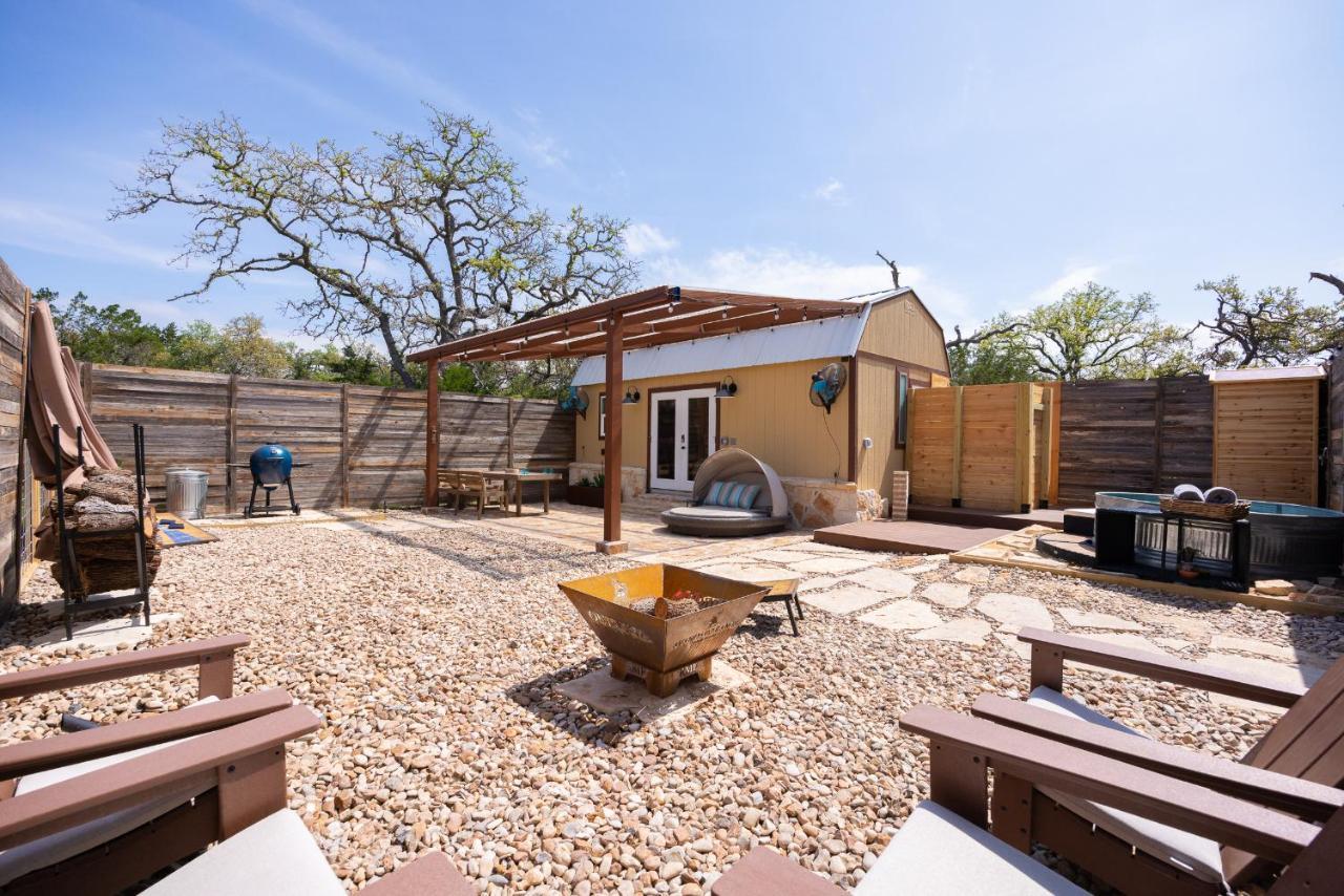 Romantic Tiny Luxury Retreat W Heated Pool, Sauna N Outdoor Shower In Wimberley 10 Acres Buitenkant foto