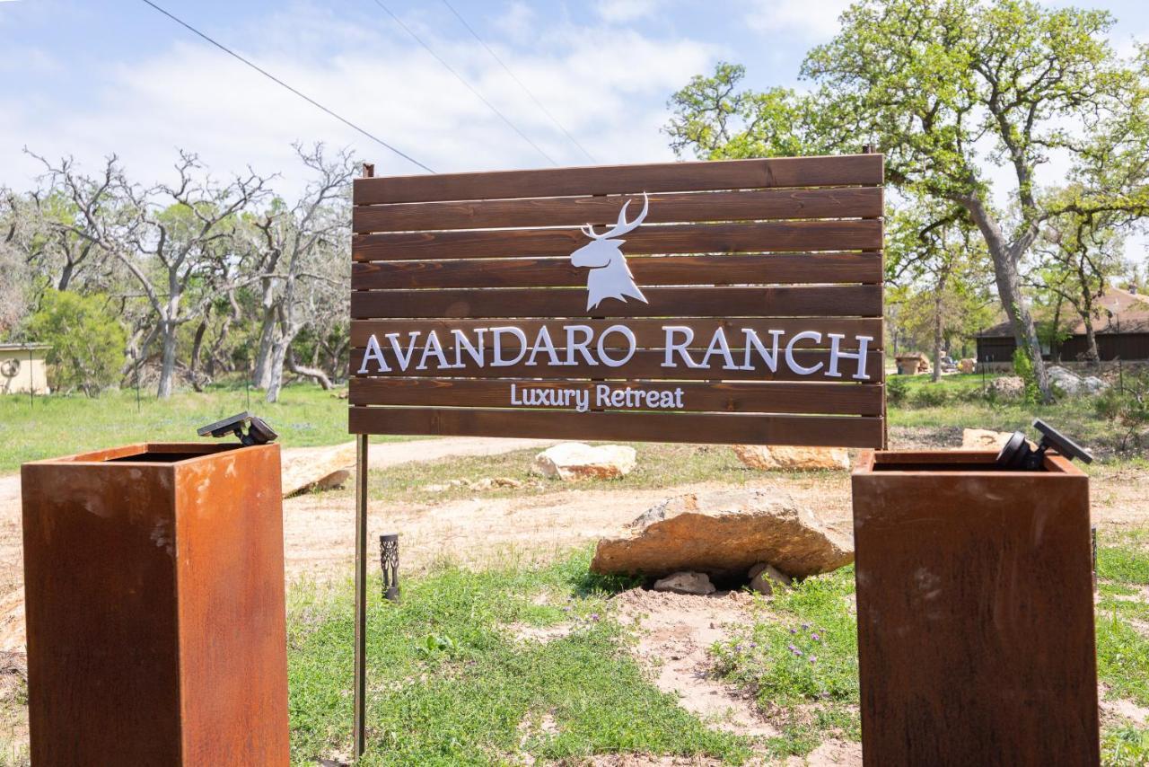 Romantic Tiny Luxury Retreat W Heated Pool, Sauna N Outdoor Shower In Wimberley 10 Acres Buitenkant foto