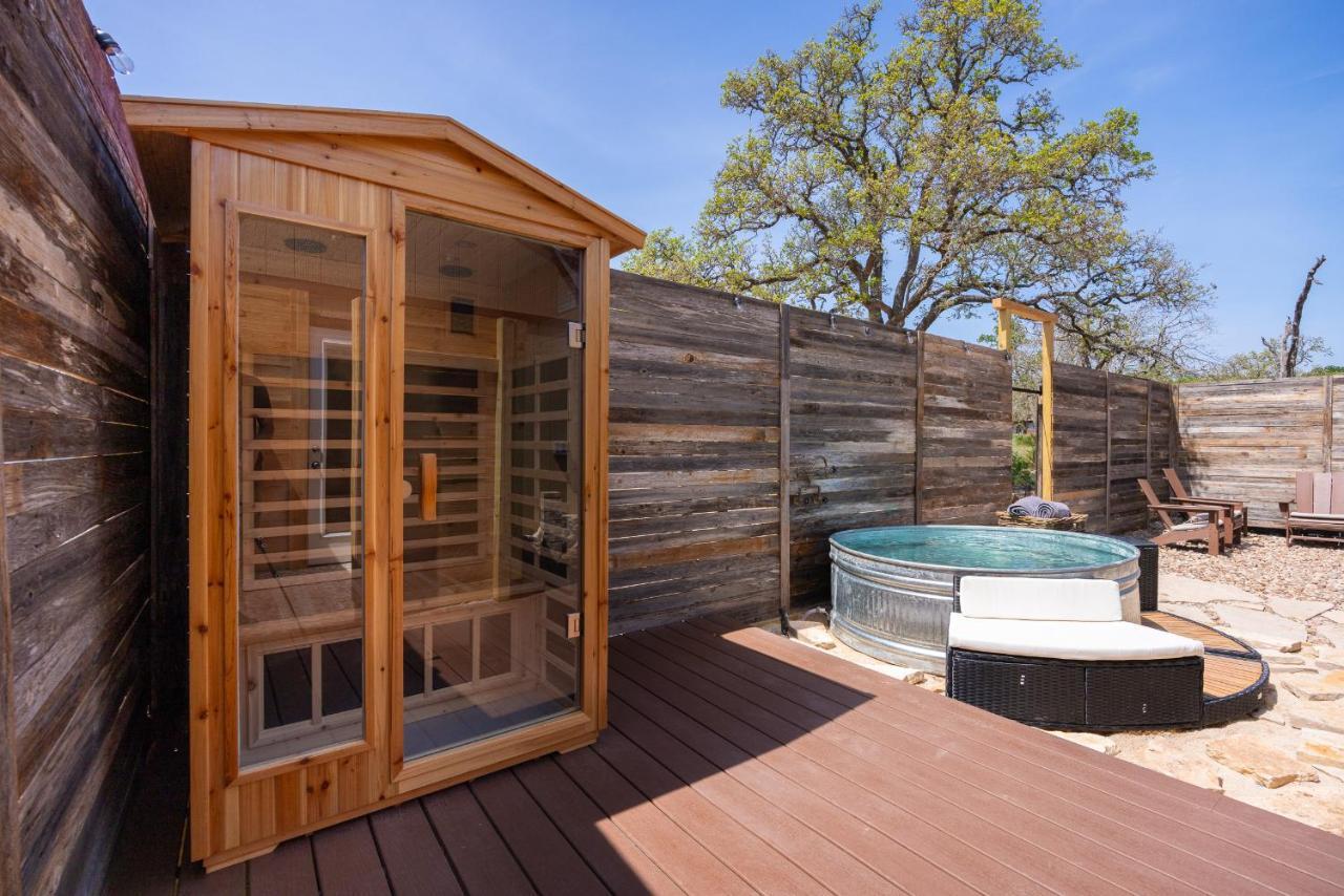 Romantic Tiny Luxury Retreat W Heated Pool, Sauna N Outdoor Shower In Wimberley 10 Acres Buitenkant foto
