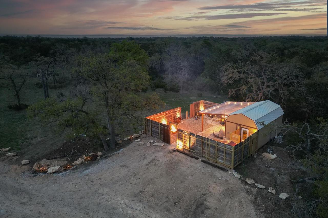 Romantic Tiny Luxury Retreat W Heated Pool, Sauna N Outdoor Shower In Wimberley 10 Acres Buitenkant foto